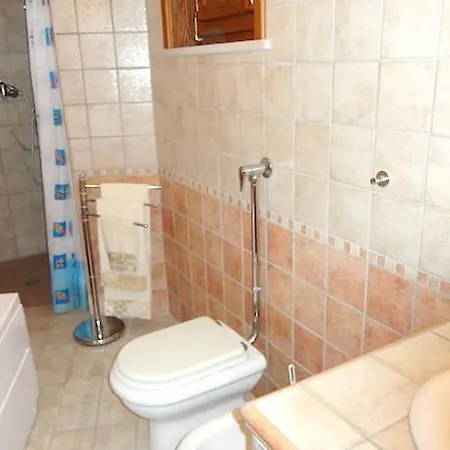 Comfortable In 80 M² + Terrace