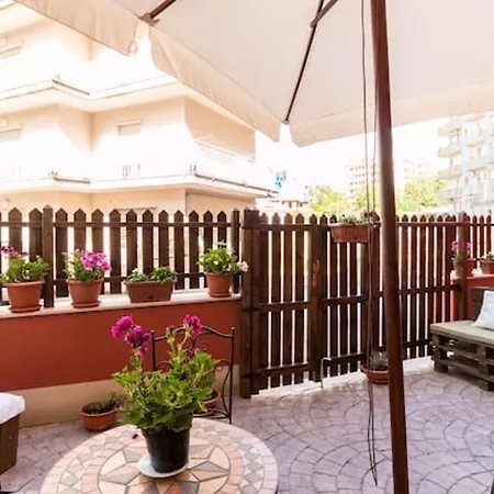 Comfortable In 80 M² + Terrace *