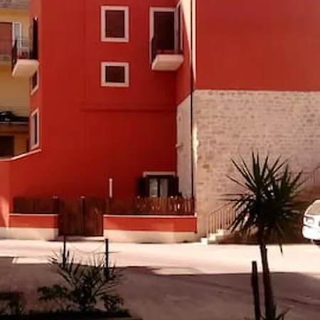 Comfortable In 80 M² + Terrace Apartment Modica